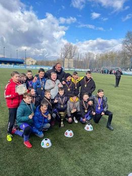 Salutăm performanța echipei din Școala Sportivă Specializată de Fotbal nr.1,din sectorul Rîșcani, care a ocupat primul l... - sectorului Rascani