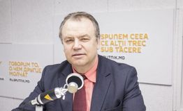 La ceas de mare sărbătoare, aniversarea a 60-a a dlui Oleg Ababii, Om Emerit al Republicii Moldova, Director general al... - sectorului Rascani